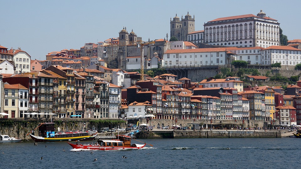 european young entrepreneurs porto